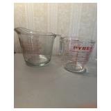 Pyrex and Anchor Glass Measuring Cups Set