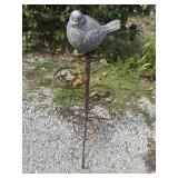 Metal Garden Stand With Bird Figure