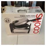Cooks Belgian Waffle Maker New in Box