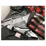 5 Pink and Victoriaï¿½s Secret Tote Bags