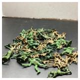 Large Lot Mixed Plastic Army Men Figures