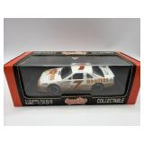 Quartzo 1:43 Ford Thunderbird Hooters Die-Cast