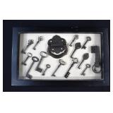 Collection Antique Skeleton Keys & Doorknocker