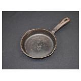 Wagner's 1891 Original Cast Iron  6 1/2' Skillet