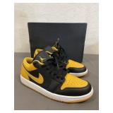 Air Jordan 1 Low Size US 9 & 9.5