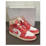 Womenï¿½s Nike Air Jordan 1 Mid Size 10.5 US