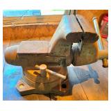 L.S. Starrett Swivel Base Bench Vise No. 1750