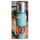 Stanley Classic Legendary Vacuum Bottle, Green