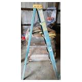 Werner Electro-Master Fiberglass Step Ladder