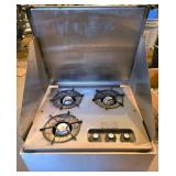 Vintage Wedgewood 4-Burner Gas Stove with Cover