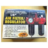 Central Pneumatic 1/4' Air Filter and Regulator