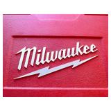 Milwaukee Dust Extractor Attachment Kit in Hard Ca