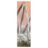 12 Metal Fur Stretchers, 47 Inches