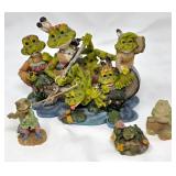 Polystone Frog Figurine Group With Canoe and Acces