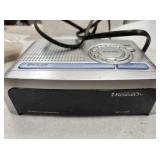 Emerson Research Smart Set Alarm Clock Radio