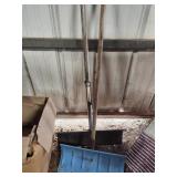 Metal Shovels/Wood Handles