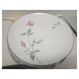 4 Style House China Dinner Plates