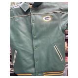 Nike Green Bay Packers Womans Large 16- 18 nice