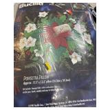 Pointsettia Pillow Kit