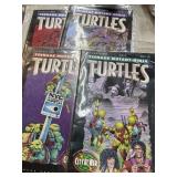 Teenage Mutant Ninja Turtles City at War 4 Comics