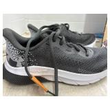 Under Armour sz 5 like new