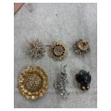 Vintage Jewelry Pins