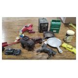 Flat of Misc Vintage Items