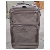 Atlantic Rolling Luggage Suitcase