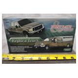 1:34 Scale Diecast 2005 Ford F250