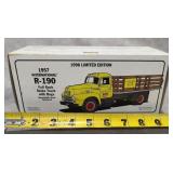 1:34 Scale Diecast 1957 International Kent Feeds
