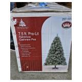 7.5 ft Fennimore Cashmere Pine Christmas Tree