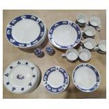 Oneida Spring Daisy Dinnerware Set