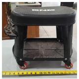 Rolling Metal Work Seat