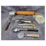 Utensils (rolling pin, whisks, grater, candy