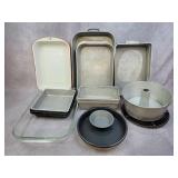 Assorted bakeware