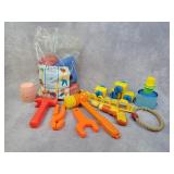 Tinker Toy tools, Zoo It Yourself, misc toys