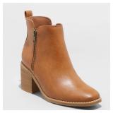 Size 8.5 Ankle Boots - Universal Thread