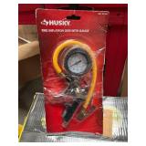 Tire inflation gun with gauge Tire inflation gun with gauge