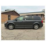 2011 Dodge Grand Caravan BraunAbility Side-Entry. VIN - 2D4RN3DG6BR628402.