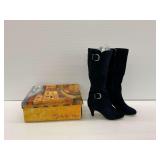 New Bella-Vita Toni II Navy Heeled Boots Size 5-1/2 M with Box