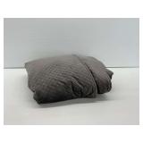 Beautyrest Black/Charcoal Gray Quilted Blanket