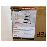 Unused LandHonor 3-Step Safety Ladders