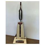 Panasonic Jet-Flo MC-6210 Vacuum Cleaner...powers on