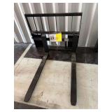 Unused MOWER KING Skid Steer Forks ( you are bidding on 1 frame and 2 forks )