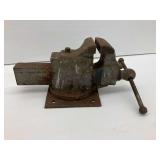 Heavy Duty Bench Vise with Swivel Base