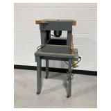 Craftsman 315.25031 Router Table with Stand... powers on