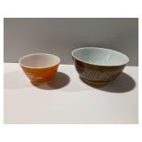(2) Vintage Pyrex Mixing Bowls