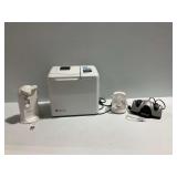 (4) Small Electric Kitchen Appliances...all power on