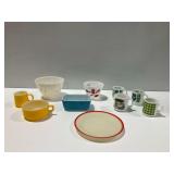 10-Piece Vintage Glassware Group with Bowls and Mugs