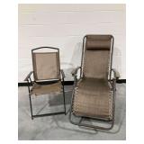 (2) Outdoor Folding Chairs